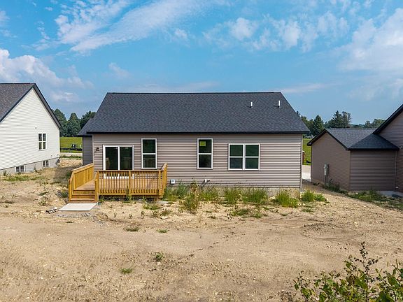 2nd image of 217 Riverbend Rd