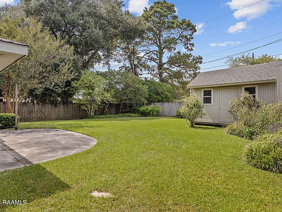 2nd image of 302 Newcastle Dr