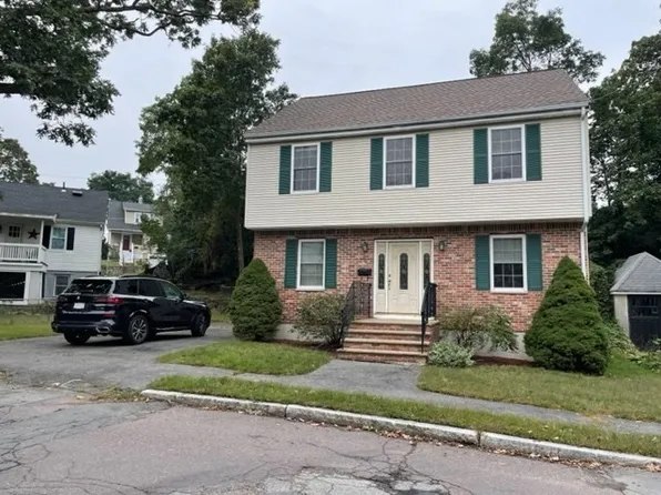 72 Cedar Rd N, Medford, MA 02155