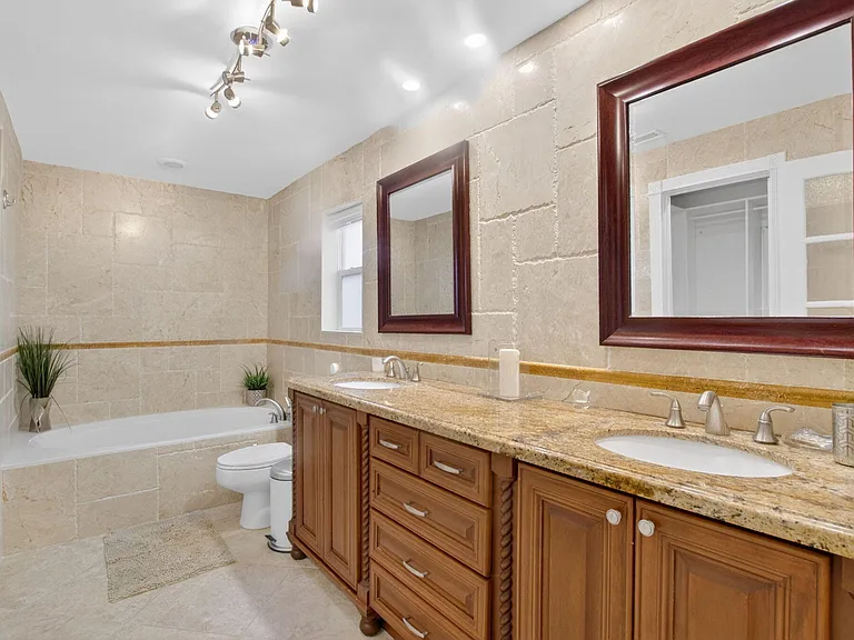 10305 Crosswind Rd — Photo 21