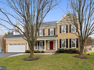 10709 Maplecrest Ln, Potomac, MD 20854