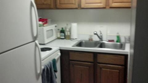 4th image of 1239 E Prairie Brook Dr APT B