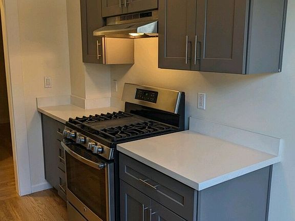 3rd image of 2595 Washington St APT 4