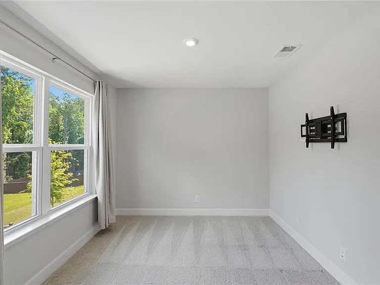 6168 Collins Rd — Photo 23