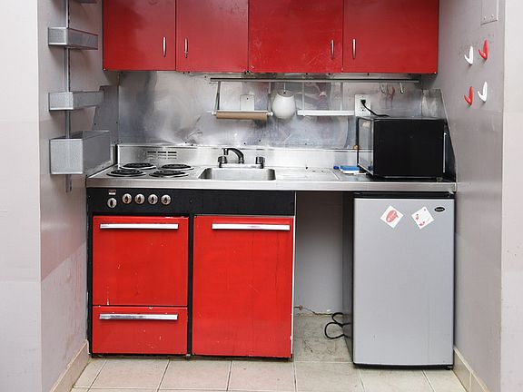 4th image of 206 W 139th St #2A