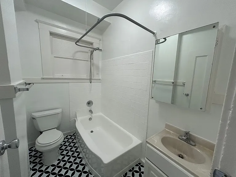 737 Bush Street (1371rc) — Photo 14