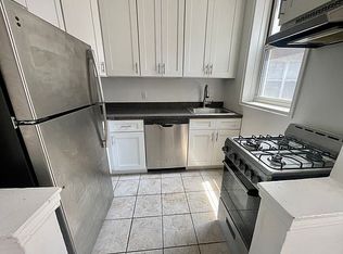 72-36 112th St #4, Forest Hills, NY 11375