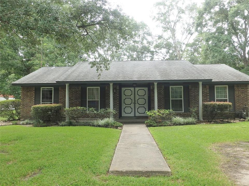 1st image of 33 River Oaks St