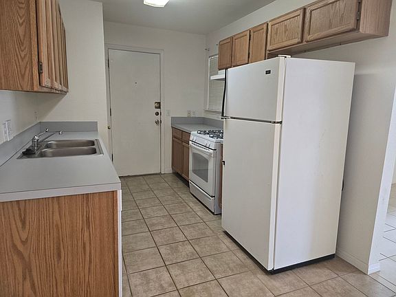2nd image of 1915 Alex Ave APT B