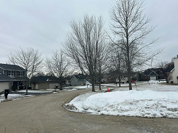 4th image of 510 Zierke Ct