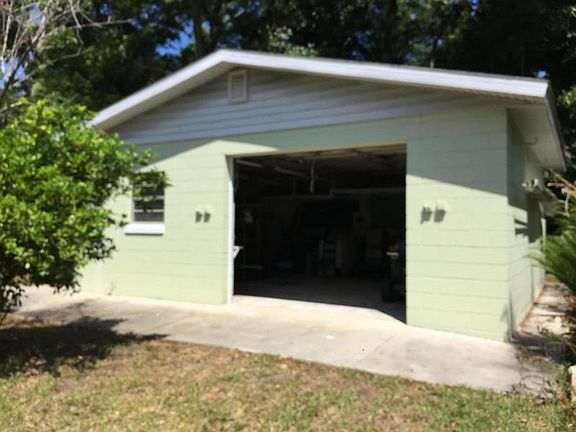 3rd image of 5733 Cedar Park Ln