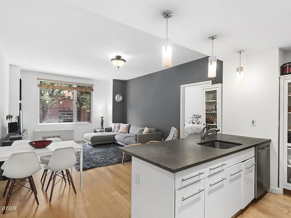 1st image of 517 W 46th St APT 202
