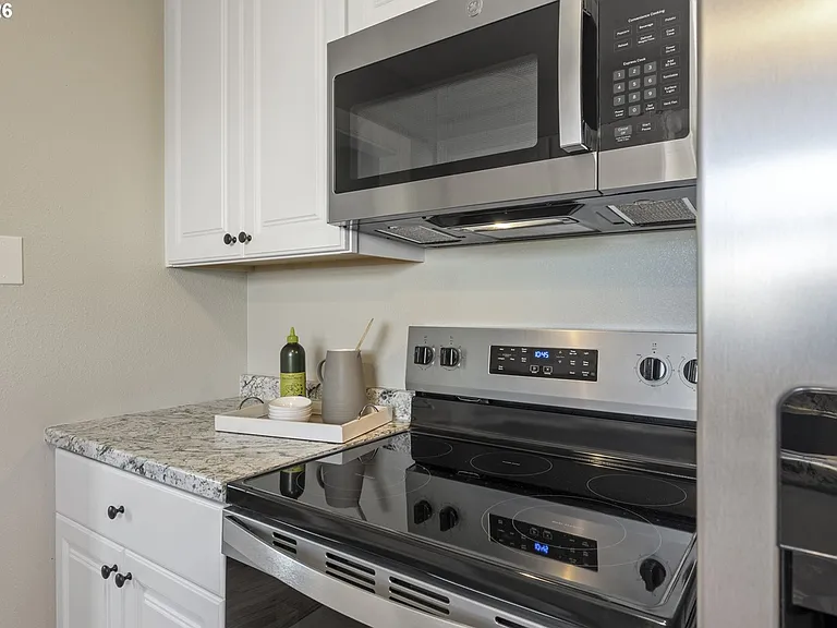7915 N Exeter Ave — Photo 11