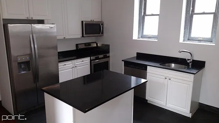 Rented by Point NYC | media 40