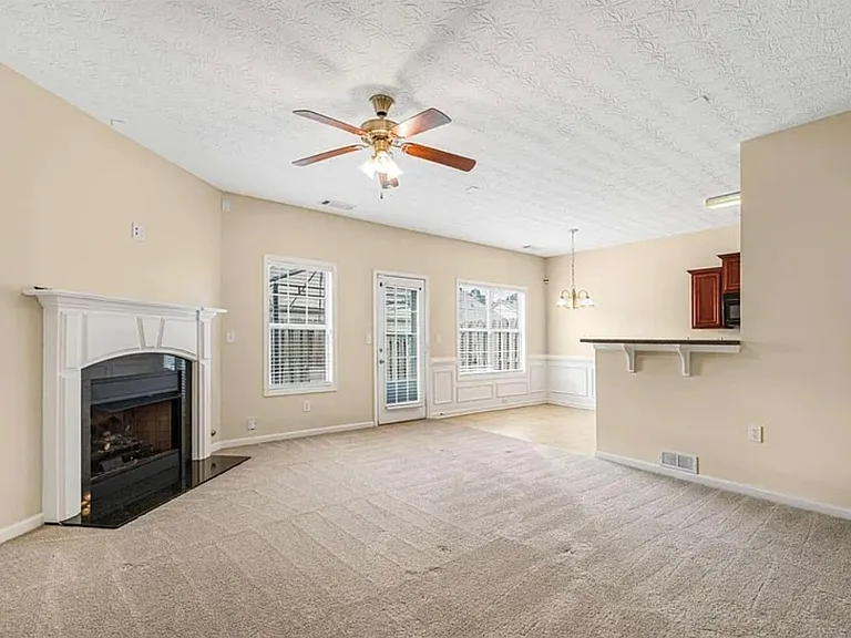 7590 Summer Berry Ln — Photo 9