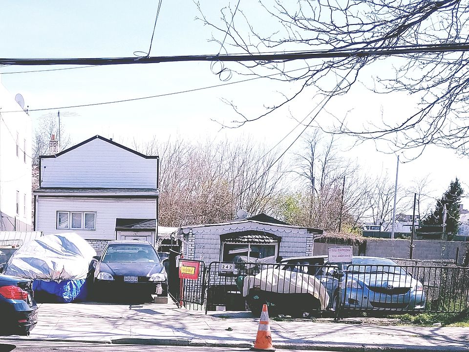 1st image of 242 Avenue Z