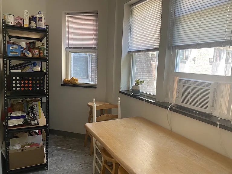 3-5 Linnaean St #29 — Photo 8