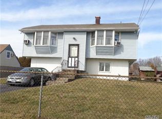 24 Charter Rd, Selden, NY 11784