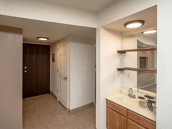 5th image of 355D N Lake Havasu Ave