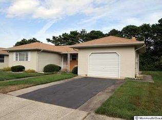157 San Carlos St, Toms River, NJ 08757