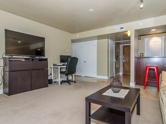 5th image of 230 E Broadway St APT 707