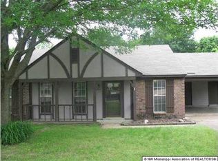 6445 Collinwood Rd, Horn Lake, MS 38637