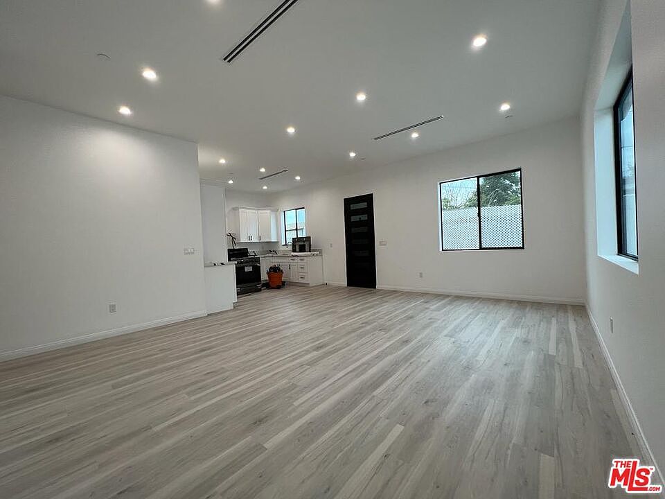 13310 W Bromwich St, Pacoima, CA 91331 Zillow