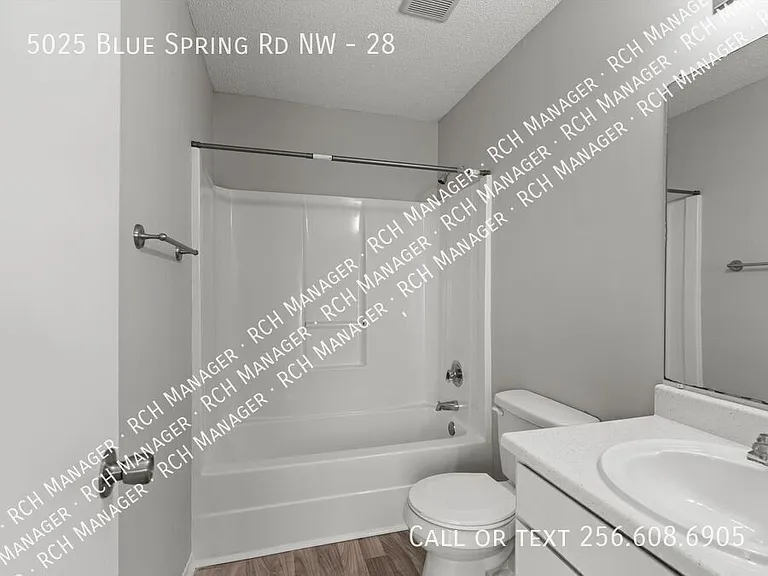 Wilshire Park Apartments — Photo 33