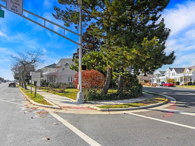 7401 Ventnor Ave — Photo 30