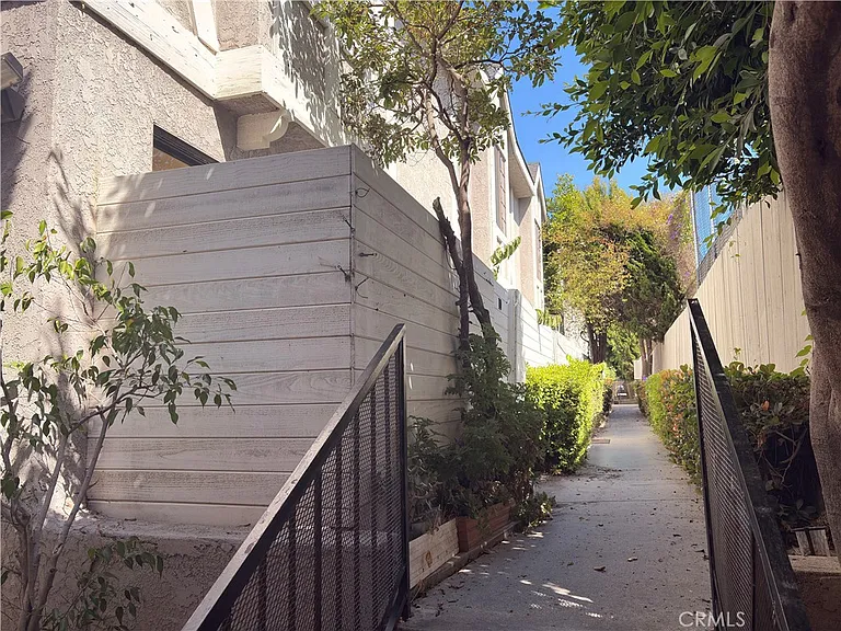 2519 Kansas Ave #110 — Photo 29