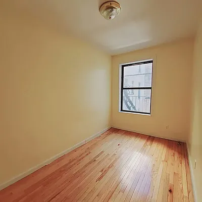 Rented by New York Residence | media 6