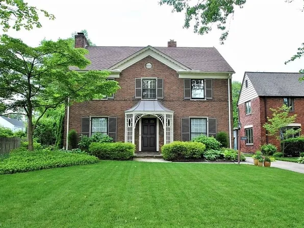 2658 Edgerton Rd, University Heights, OH 44118