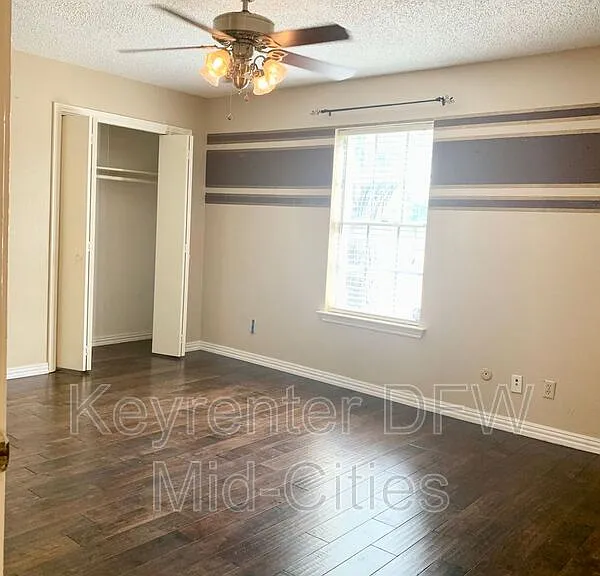 505 E Scotland Dr — Photo 11