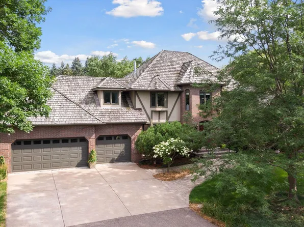 73 Apple Orchard Rd, White Bear Lake, MN 55110