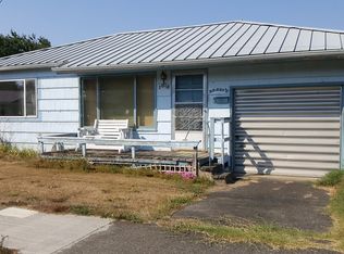 1014 Myrtle Crest Ln, Myrtle Point, OR 97458