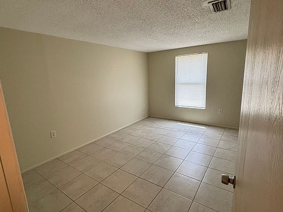 5th image of 4114 78th St W