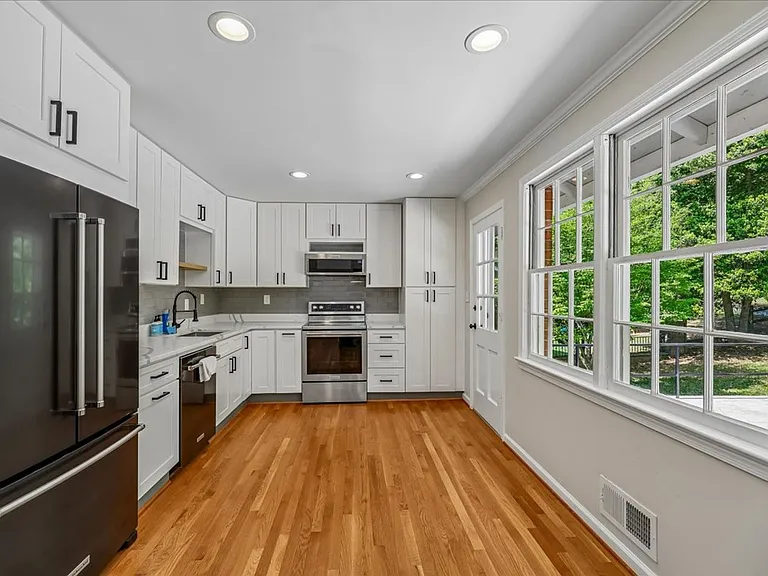 11506 Stonewood Ln — Photo 16