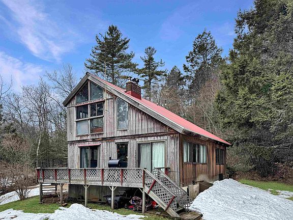 2nd image of 946 Huckle Hill Road