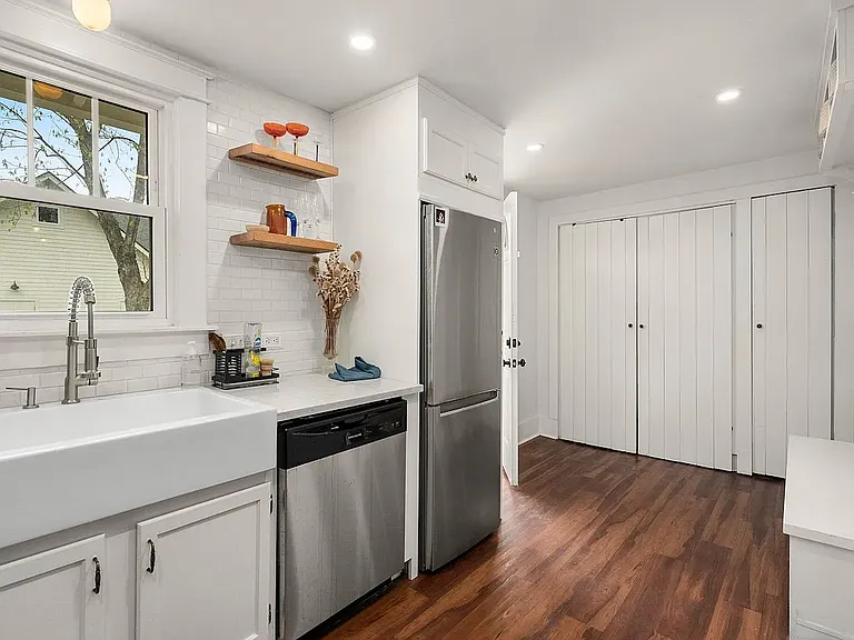 1118 Pennock Ave — Photo 13