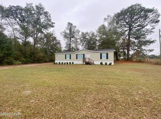 6499 Lovedale Rd, Bascom, FL 32423