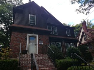 266 Russett Rd, Brookline, MA 02467