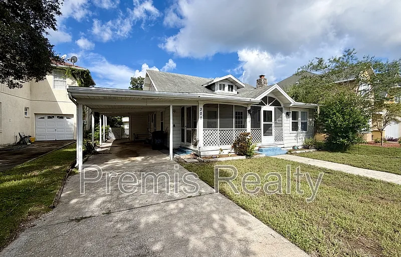 3 bed, 2.0 bath, 1610 sqft, $1,750 — Photo 1