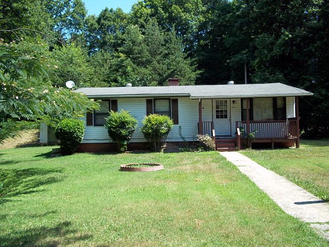 1st image of 231 Kings Ct