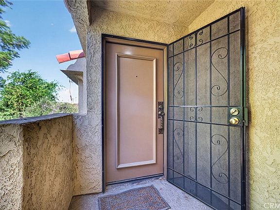 2nd image of 34005 Calle Mora