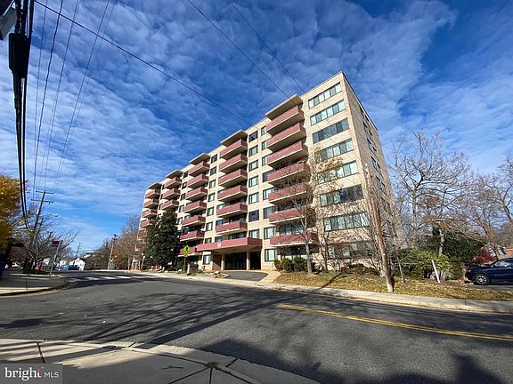 2nd image of 4201 Lee Hwy APT 807