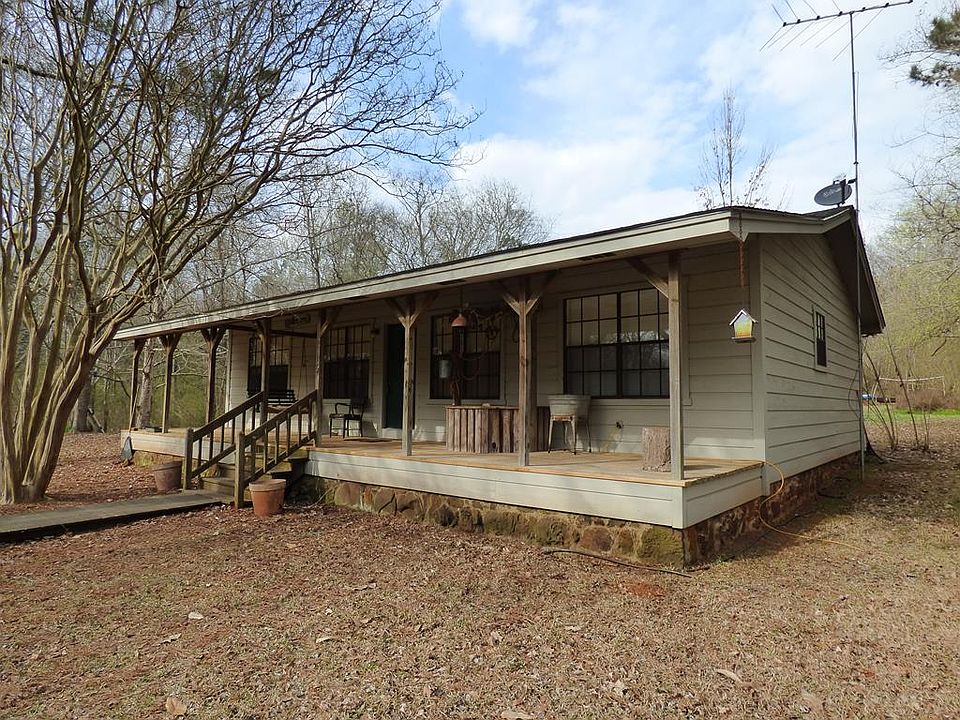 1st image of 215 Bradshaw Ln