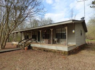 215 Bradshaw Ln, Cushing, TX 75760