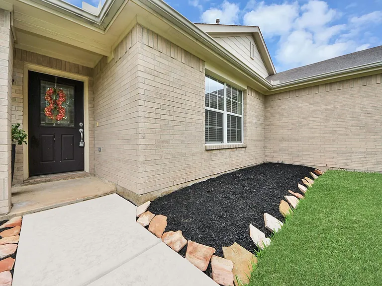 3815 Pebble Garden Ln — Photo 39