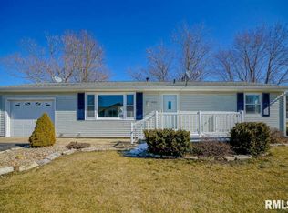 403 N Pleasant View St, Elmwood, IL 61529