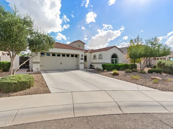 135 E MEAD Drive, Chandler, AZ 85249